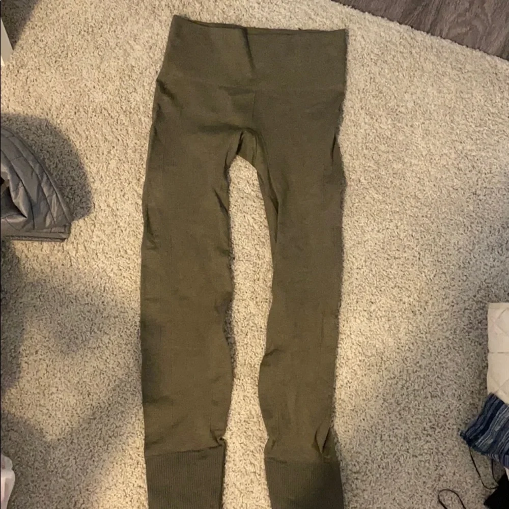 Lululemon Q5 Compression Leggings Olive Green Sz 4 - Picture 3 of 14